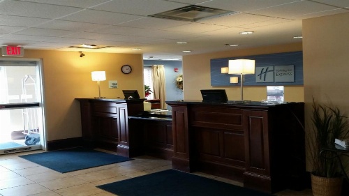 Holiday Inn Express & Suites New Buffalo, MI image 13
