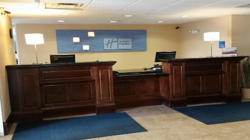 Holiday Inn Express & Suites New Buffalo, MI image 14