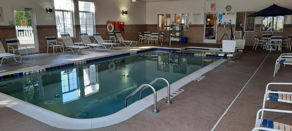 Holiday Inn Express & Suites New Buffalo, MI Image 19