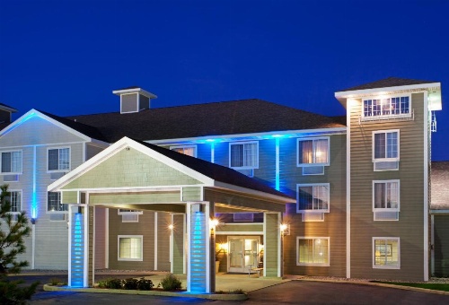 Holiday Inn Express & Suites New Buffalo, MI image 32